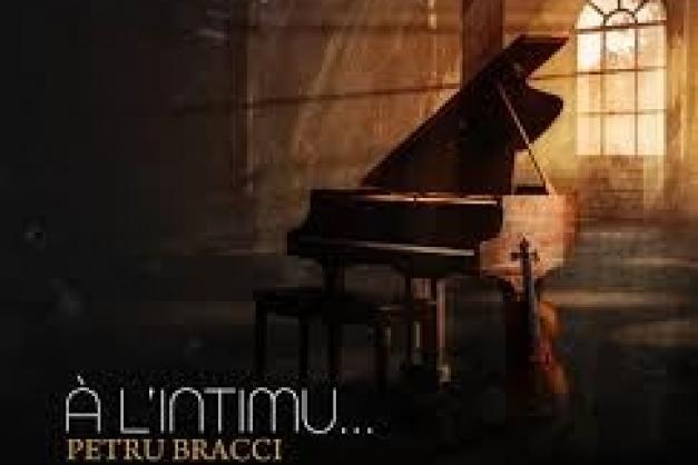À l'intimu, u novu dischettu di Petru Bracci da scopre in showcase à a FNAC di Furiani sabbatu u 29 di marzu à 4 ore è mezu