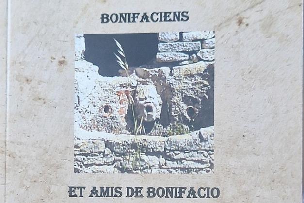« Le Dictionnaire des Bonifaciens et amis de Bonifacio » di François Canonici