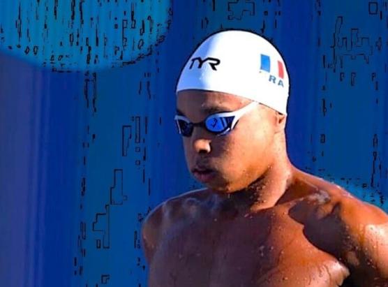 U nutadore aiaccinu Sauveur Cristofini batte a prova maestra di Léon Marchand di più di quattru seconde