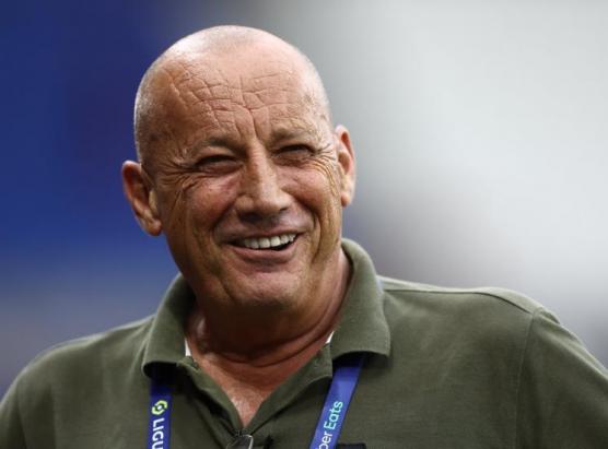 Alain Orsoni tombu mentre l’esequie di a so mamma