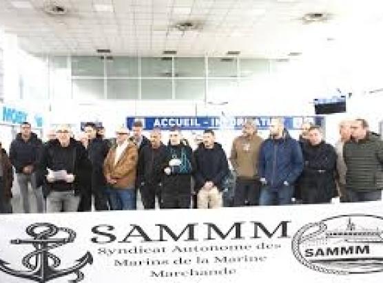 U cunflittu in i trasporti marittimi s’indurisce  