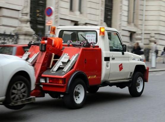 Tempu compru, un veiculu messu in furiera