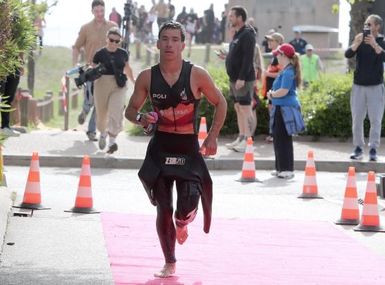 Enzo Gossin supraneghja u Triathlon di San Nicolao