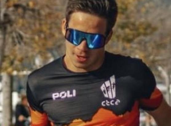 Enzo Grossin s’impone à u Triathlon di a Giraglia