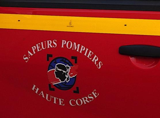 Un stabilimentu di bor di mare distruttu da un incendiu