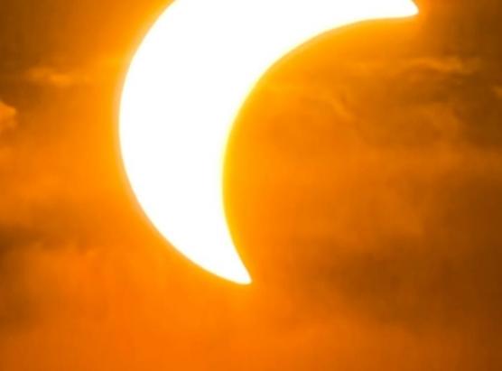 U spettaculu abbagliante di l’ecclissa sularia