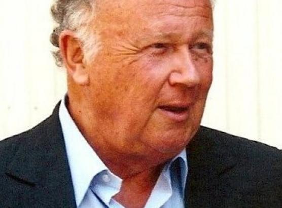 Philippe Bouvard, u Rè di l’Onde, hà raghjuntu e stelle