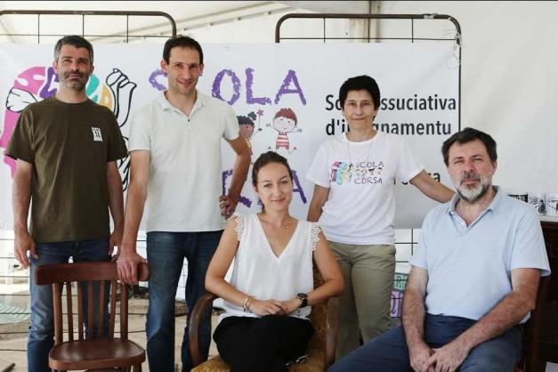 Viva: una canzona à prò di Scola Corsa