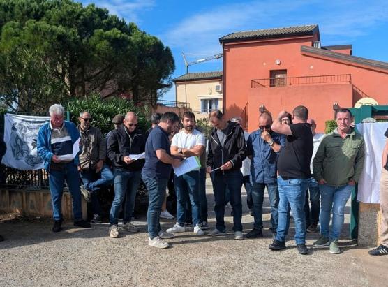 Core in Fronte dinunzia u spusessu fundiariu à e Terrazze di Lozari
