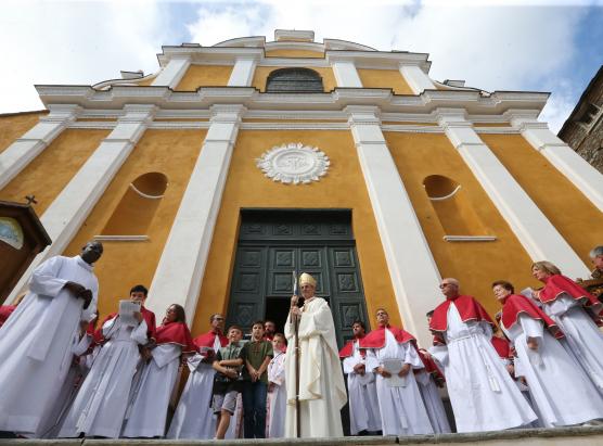 Ceremonia singulare per celebrà Santu Lisandru in Cervioni
