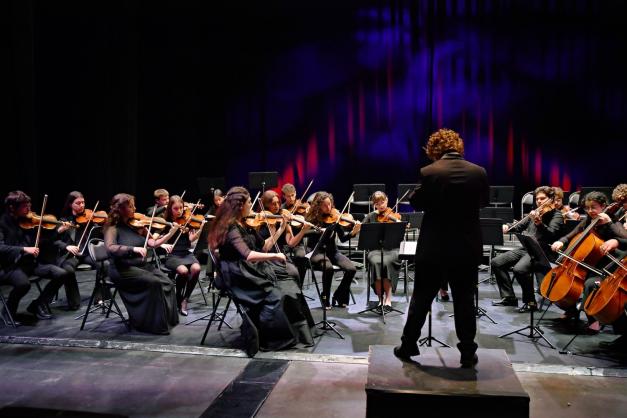 I vintisettesimi scontri musicali di u Mediterraniu